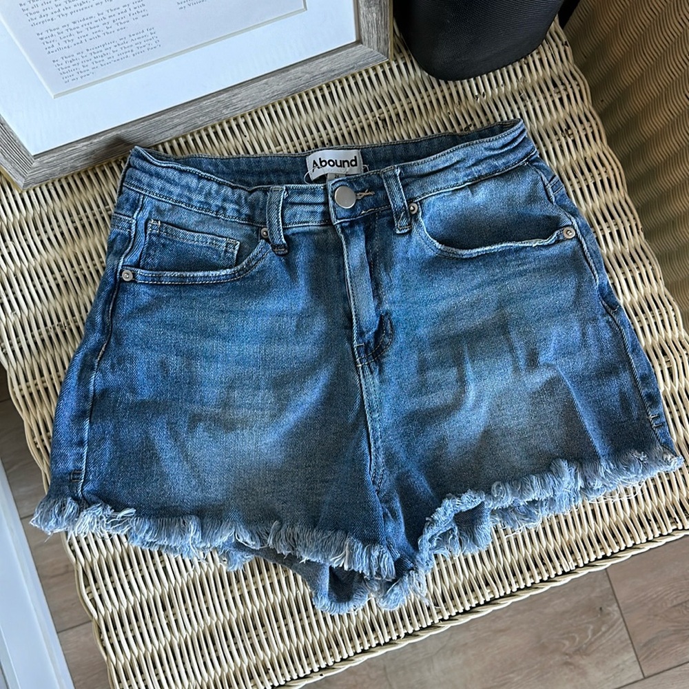 Abound blue jeans shorts, size 26